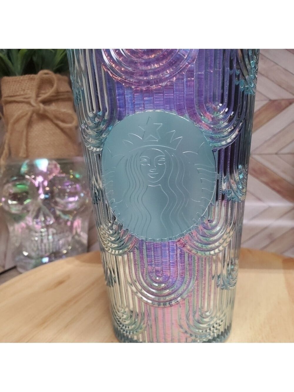 Starbucks 2022 Iridescent Mermaid Scale Holographic Grande Tumbler 🧜‍♀️ - Picture 5 of 6